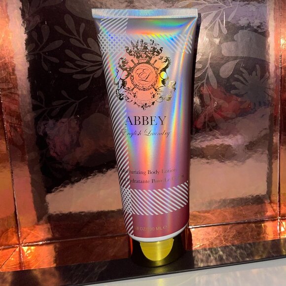 English Laundry Abbey 6.8oz Body Lotion BRAND NEW - Picture 2 of 2
